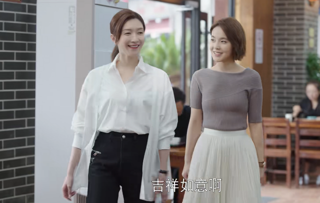 《欢乐颂3》演员的身高：江疏影168，张佳宁167，李浩菲我没想到