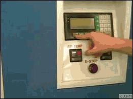 主子，求您赏脸洗个澡吧，成天舔毛能弄干净吗？