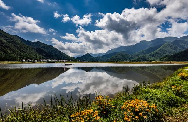 如果一个人独处觉得会很舒服，那说明你就是一个非常强大的人