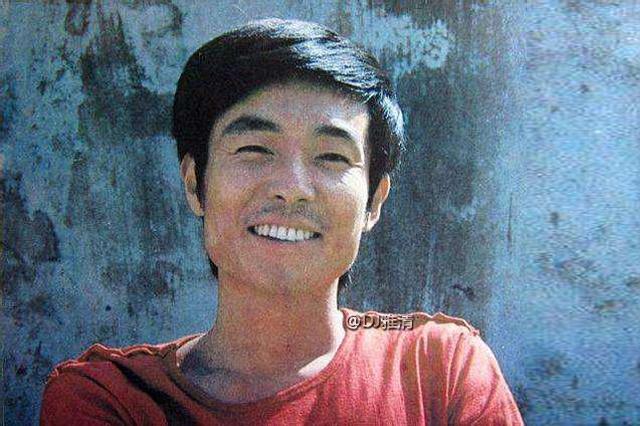 历届金鸡奖影帝名单，33位都是实力派演员，但好多大家并不熟悉