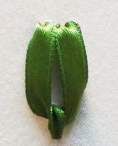 美不胜收的丝带绣,会不会针法都可学会,快收藏!附7款花叶针法