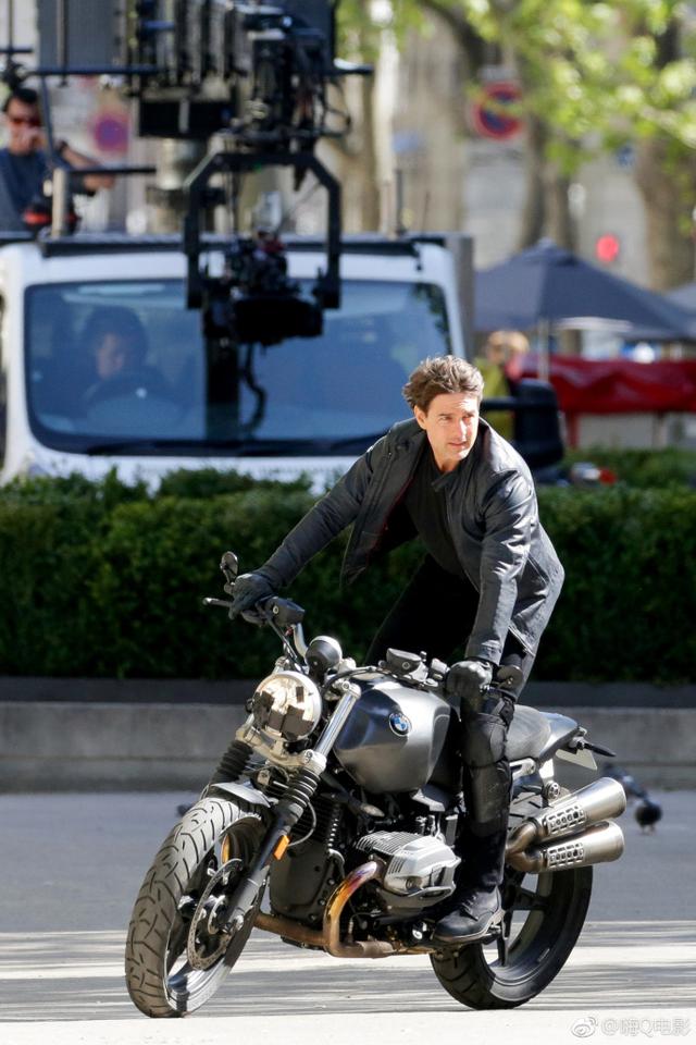 阿汤哥的女儿：18岁身高超过1.7米，长得越来越像母亲很漂亮