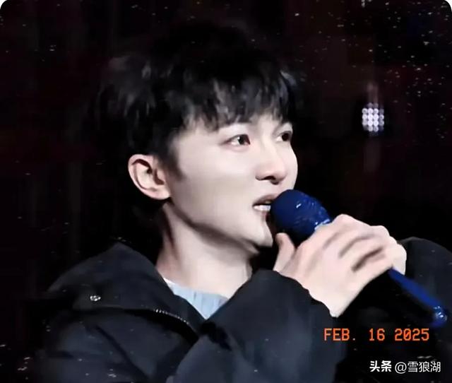 周深伦敦演唱会取消，粉丝全球声援：‘我们依然爱你’