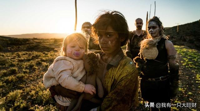 《负重前行》最感人的丧尸电影,爱是人类的本能。