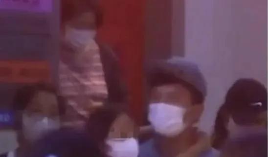 邓超孙俪协议离婚因孩子选择不公开，夫妻俩携儿女合体现身破谣言