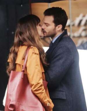 五十度灰第二季(《五十度灰》续集高清无码路透照来了，未成年请慎点)