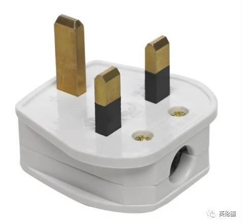 那些年被插头支配的恐惧!美国人黑起英国来太到位……