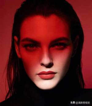 vittoria(Vittoria Ceretti：从西西里到全球舞台的时尚传奇)