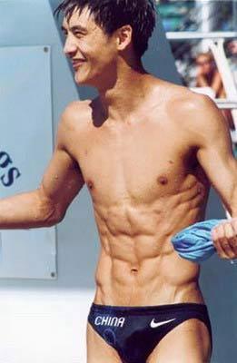 网友惊叹森碟12岁就长到170，妈妈叶一茜才是真正人生赢家