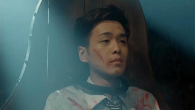 《麻雀》：为假妻子赔上真心，被活埋的唐山海成了观众的白月光