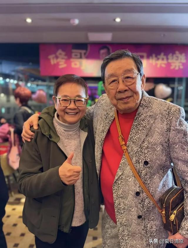 胡枫93岁庆生，从五十年代至今，他到底凭什么在娱乐圈屹立不倒？