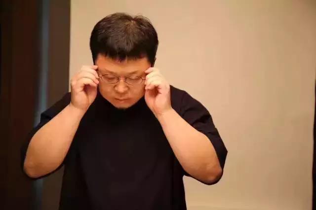 互联网上最出名的两位罗老师“怼”起来了,到底憋了什么大招?