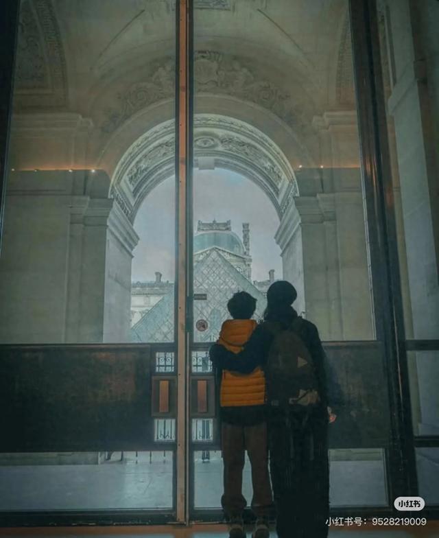 刘若英结婚14年与富豪老公分床睡，感情稳定，老公是汪小菲好友