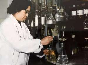 李廷钊(屠呦呦与李廷钊不为人知的爱情，真神仙眷侣)