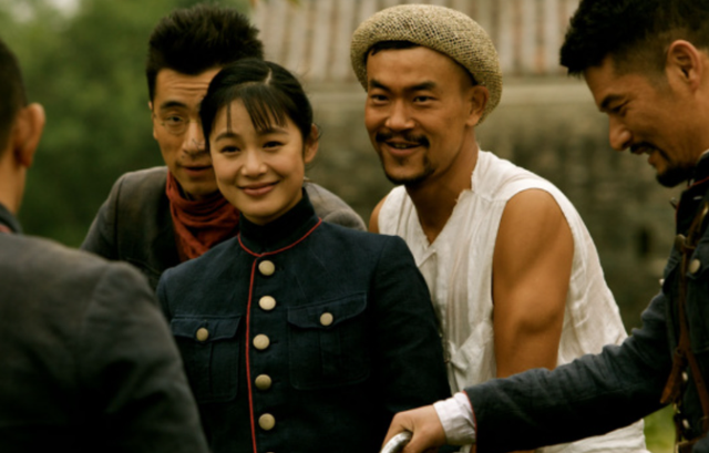 “星二代”影帝廖凡，出道24年从不拼爹，妻子是周星驰的黄金拍档