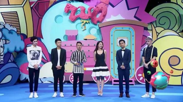 柳岩上节目又遭窥胸？