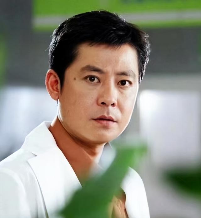 57岁演员三代定居美国,孙思翰是炫富还是生活展示?