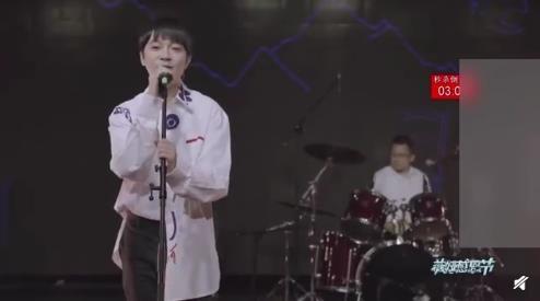 感动！苏打绿时隔三年合体 演唱《他夏了夏天》