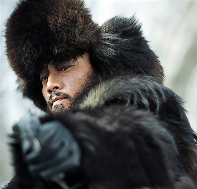 历届金鸡奖影帝名单，33位都是实力派演员，但好多大家并不熟悉