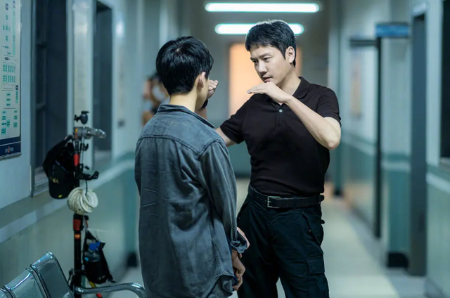 结婚2年,冯绍峰半夜崩溃删微博:赵丽颖,我装不下去了…