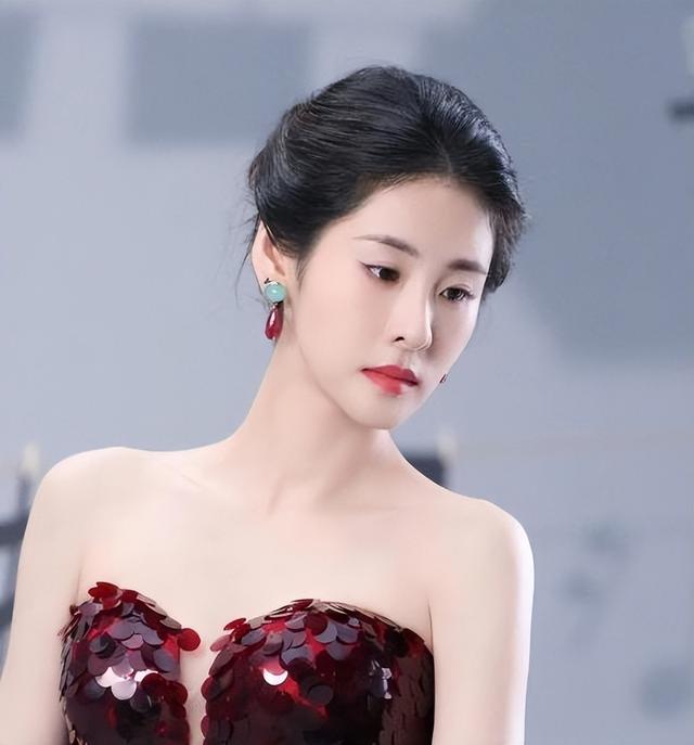 张碧晨女儿首次露面!才懂华晨宇张碧晨不结婚,是他们明智的选择