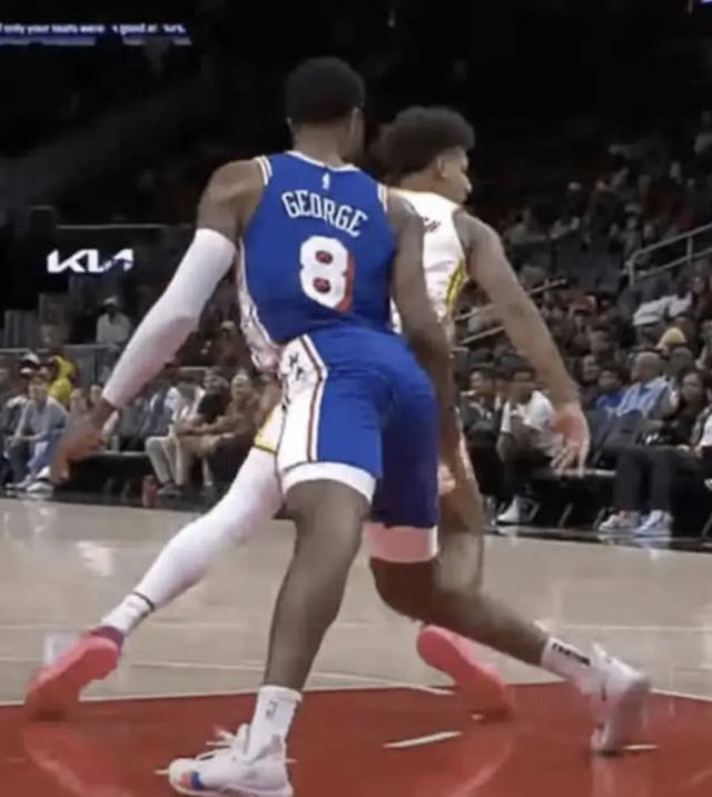 我们误会阿治了？！真硬汉啊！但这才常规赛，没必要吧