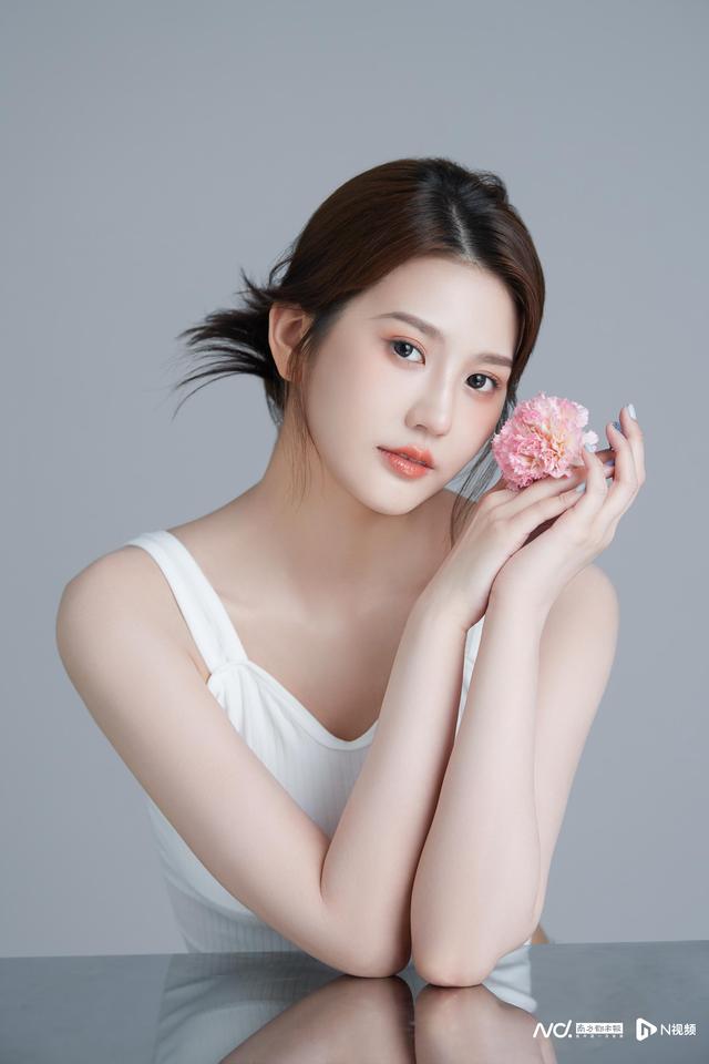 “寄居蟹”朱主爱：出道十年，没有一个目标不曾竭尽全力