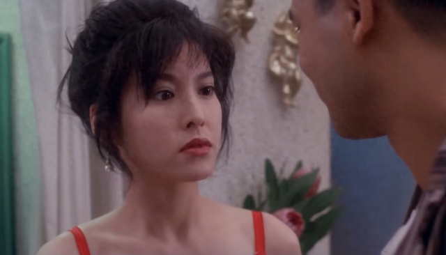 她是紫衫龙王,也是段冷翠，退圈18年观众仍然记住她的美