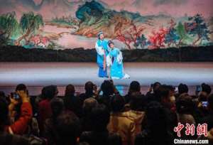 袁媛(现代黄梅戏“看家人”袁媛：黄梅戏魅力在于一直创新)