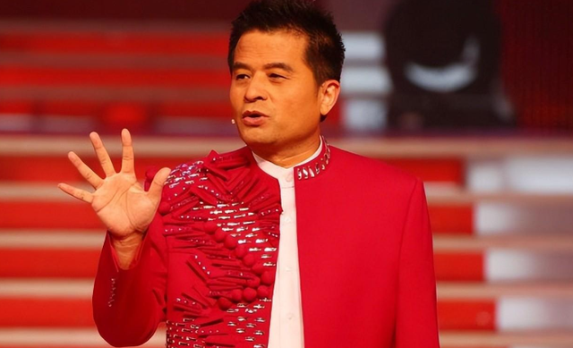 被批“不男不女”的毕凌,把父亲毕福剑所剩无几的体面,撕得稀碎