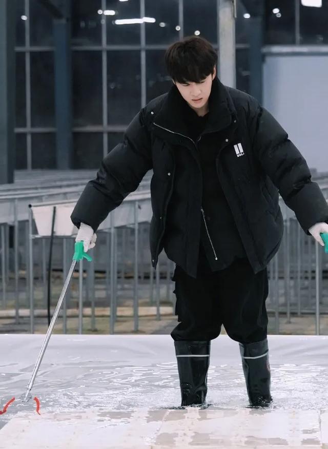 《种地吧》里的卓沅：成长在田园间的希望之光