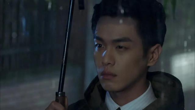 《麻雀》：为假妻子赔上真心，被活埋的唐山海成了观众的白月光