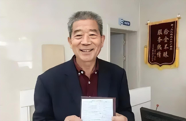 2019年，67岁的山东大妈怀孕，不惜和子女断绝关系，生下三胎女儿