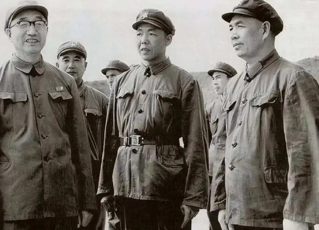 开除军籍后，晚年丁盛回忆：我这一生无怨无悔，对得起党和人民