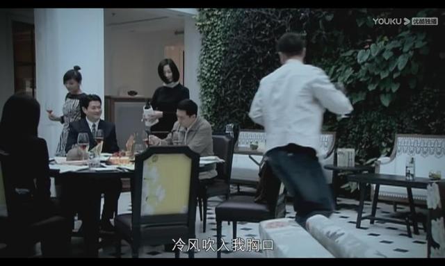 再看《蜗居》，我发现海藻能当小三，背后的推手竟然是她的老板