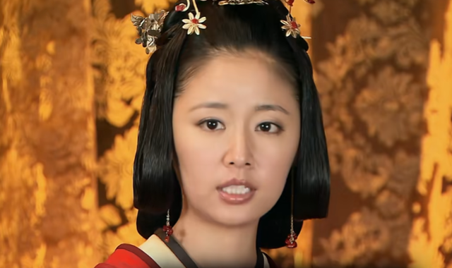 重温《美人心计》:才知看似贤惠大度的窦漪房,是如何算计代王的