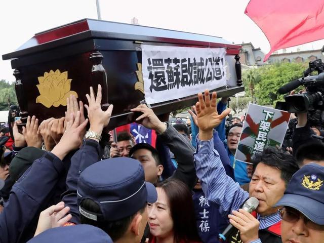 “卡奴”到“卡神”，杨蕙如是怎么落网的