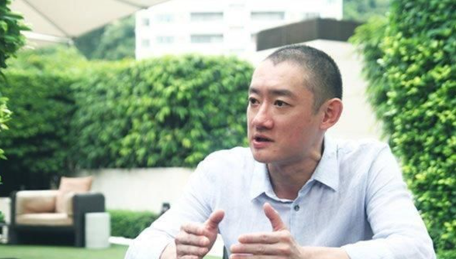 2009年李钰去世，男友汪雨为她扫墓十多年，她凭什么赢了赵薇张敏