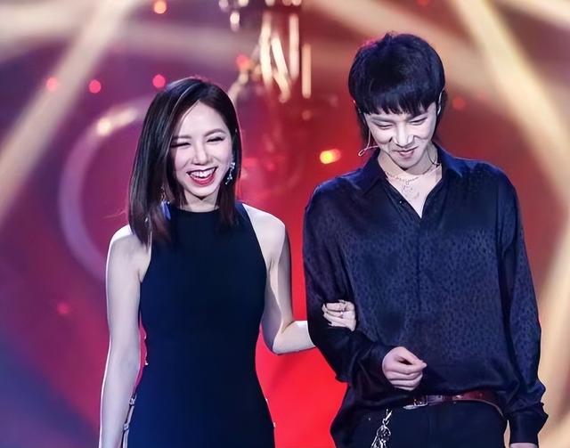 张碧晨女儿首次露面!才懂华晨宇张碧晨不结婚,是他们明智的选择