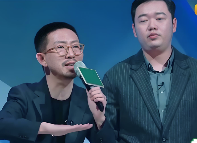 乐评人丁太升踩刀郎上热搜!网友:“综艺混子”又出来蹭热度了
