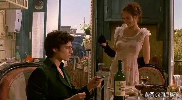 大尺度三级电影《戏梦》，青春与欲望的碰撞，观众大饱眼福