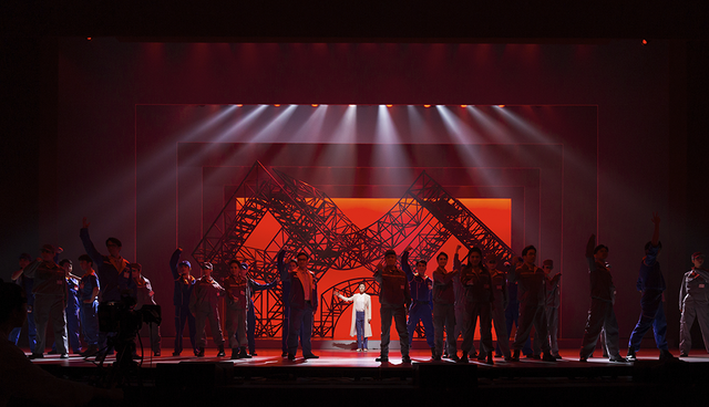 专访|歌唱家陈思思:《逐梦》,用音乐剧致敬中国速度