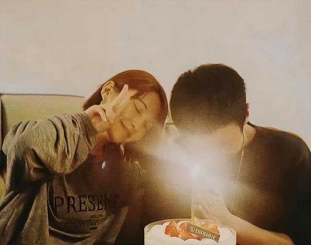 杨丞琳连续十年为李荣浩庆生，这才是真夫妻的相处方式