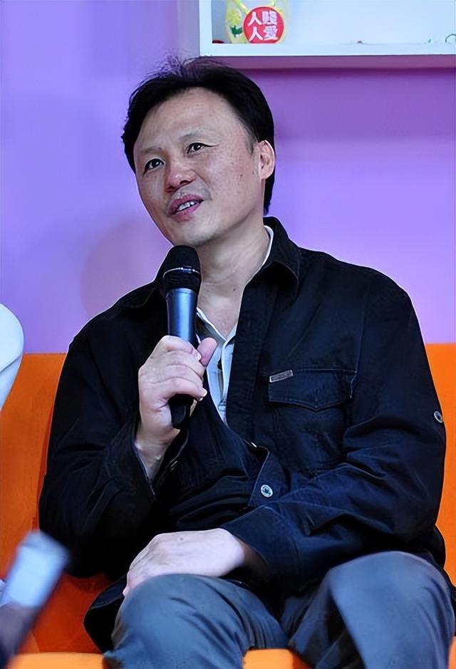 迟蓬：和倪萍是好闺蜜，与丈夫相爱40年，如今因《小巷人家》爆红