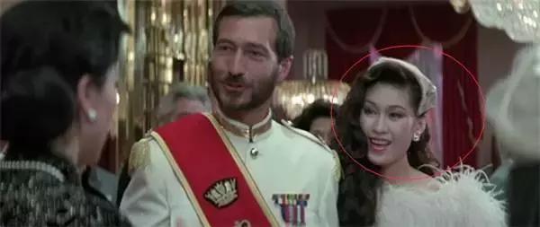 和王小凤并称鬼后，最美女僵尸，如今幸福美满