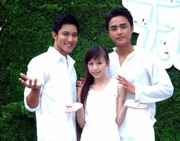 亲哥欠赌债，勒死妻儿自杀，明道内心崩溃背影佝偻，却遭网友谴责