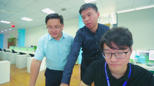 让全世界找到你 导航领军者何小军为国家信息生活打造坚实道路