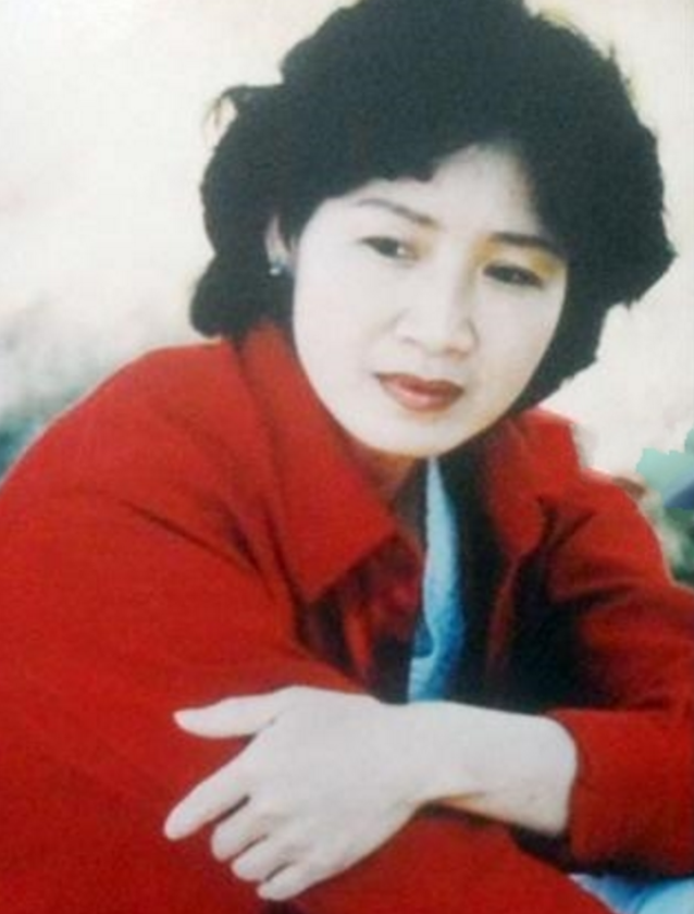 曹翠芬：与丈夫恩爱53年,为演戏一生没要孩子,78岁的她过得幸福吗