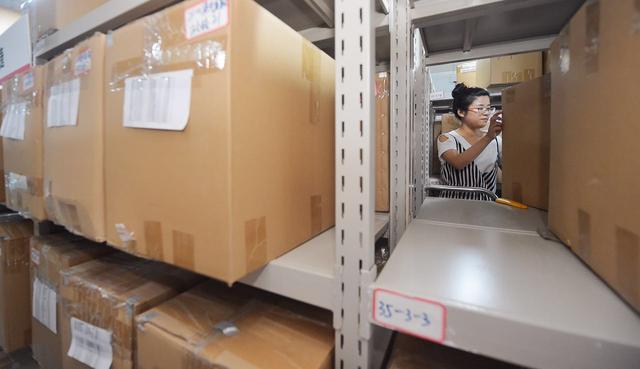 年均一亿专“淘”假货？独家揭秘阿里打假证物仓