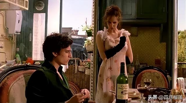 大尺度三级电影《戏梦》，青春与欲望的碰撞，观众大饱眼福